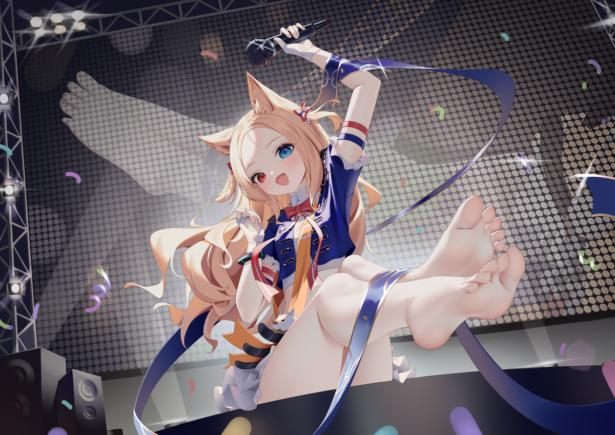 LIVE、蓝色连衣裙、粉色耳朵 图片素材