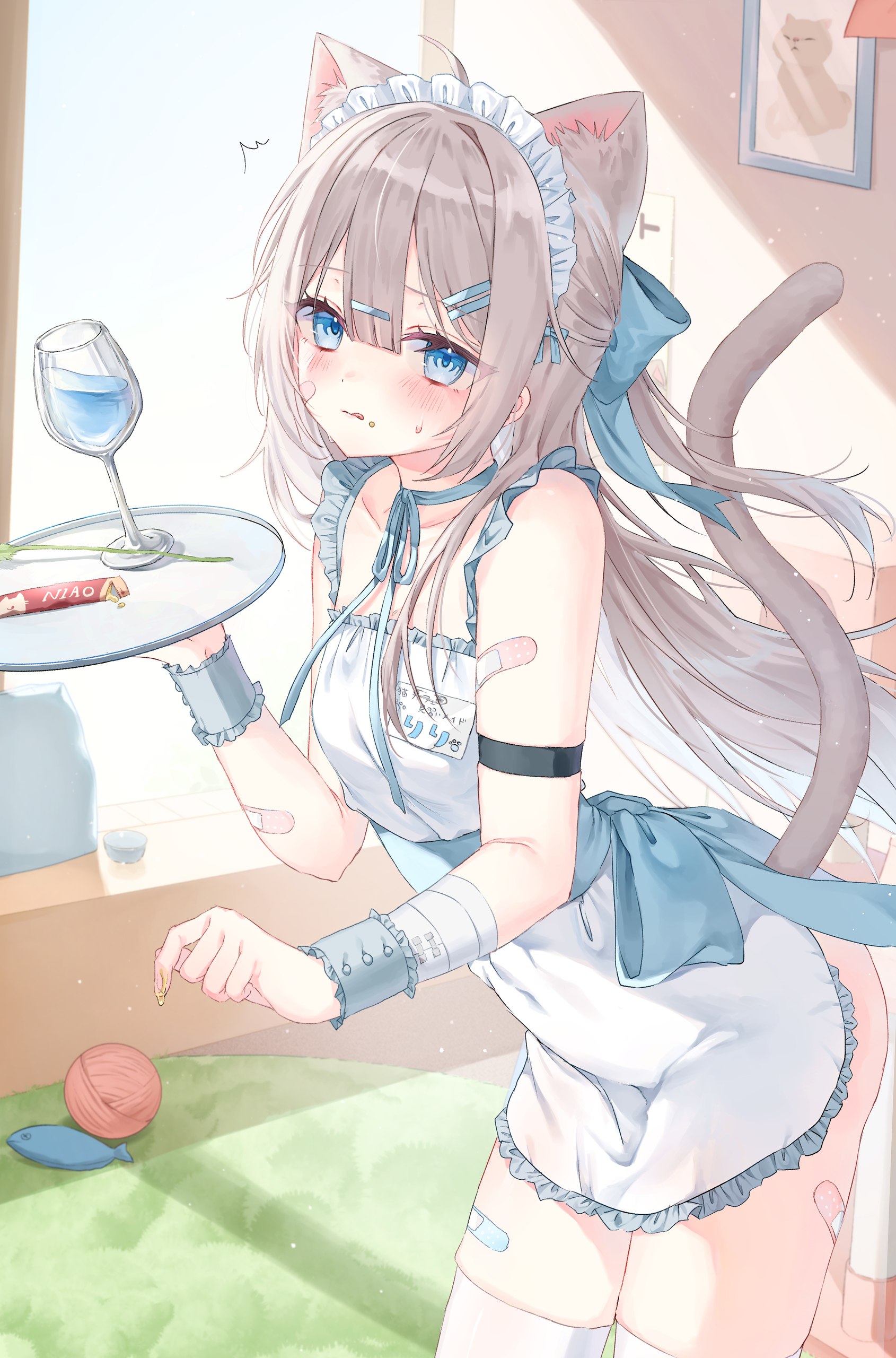 猫耳娘、猫耳朵装饰、蓝色围巾 图片素材